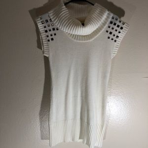 🌂Cowl Neck Studded Ivory Sleeveless Sweater Sz. M